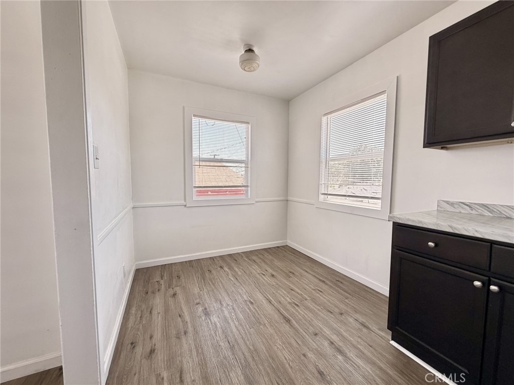 2433 W Beverly - Photo 4