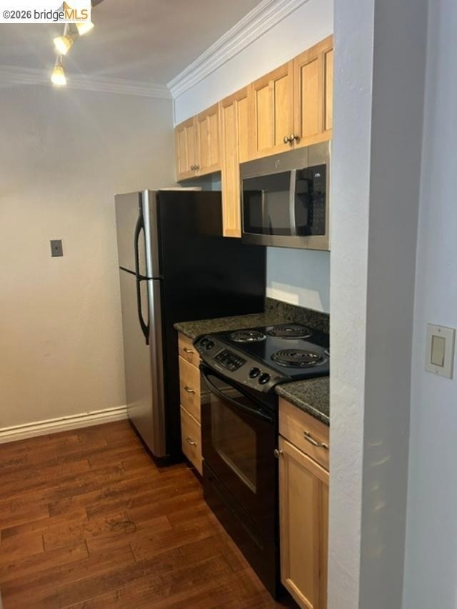625 El Dorado Ave - Photo 2
