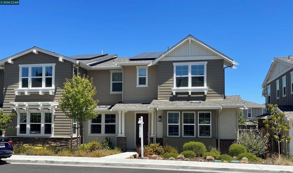 777 Country Club Dr - Photo 0