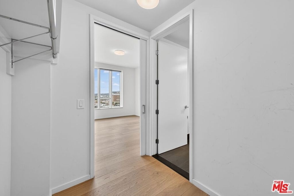 889 Francisco Street - Photo 18