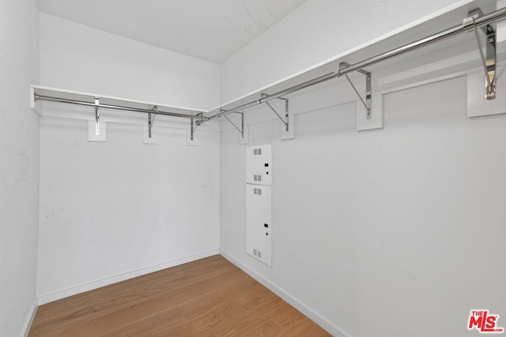 889 Francisco Street - Photo 17