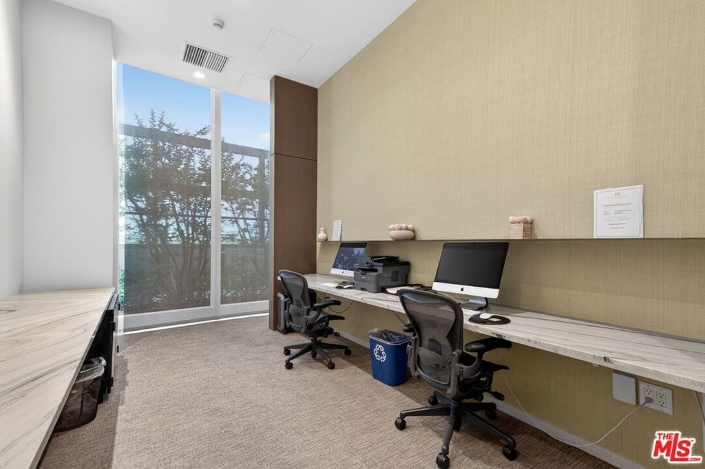 889 Francisco Street - Photo 34