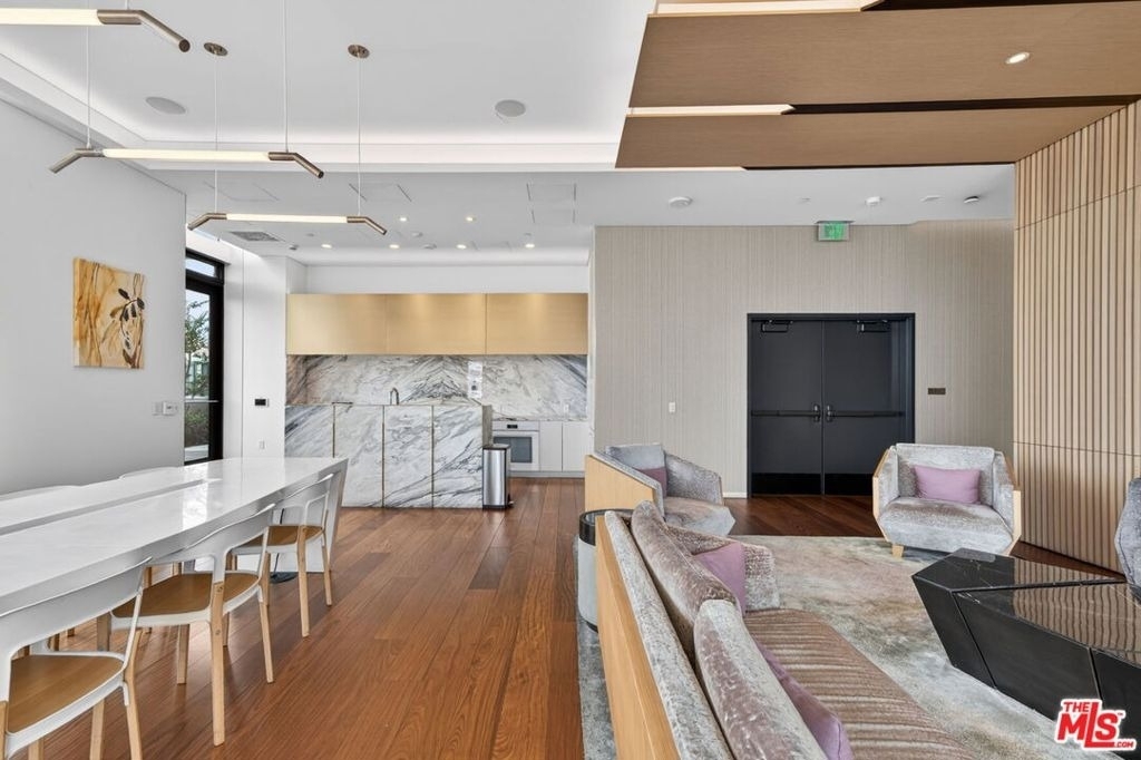 889 Francisco Street - Photo 29