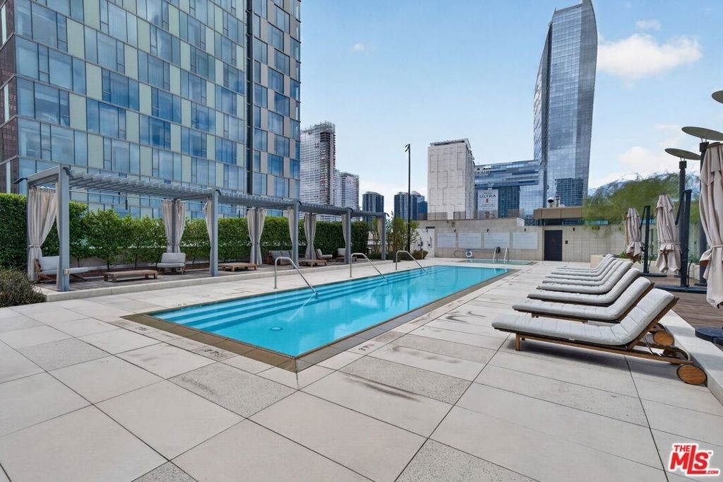 889 Francisco Street - Photo 24
