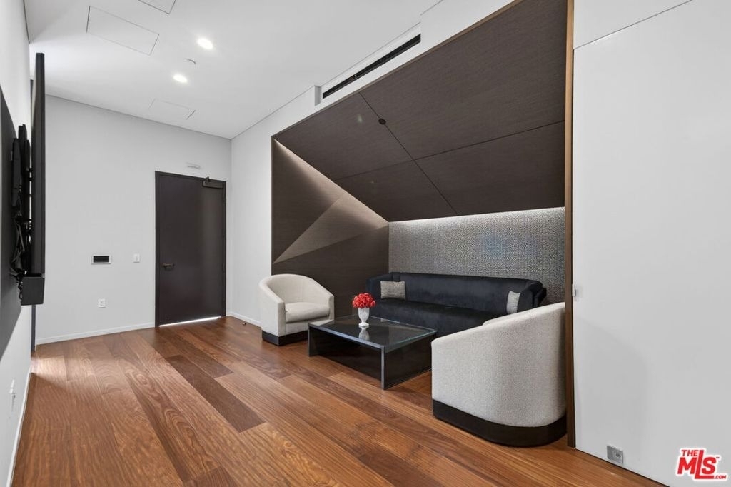 889 Francisco Street - Photo 31