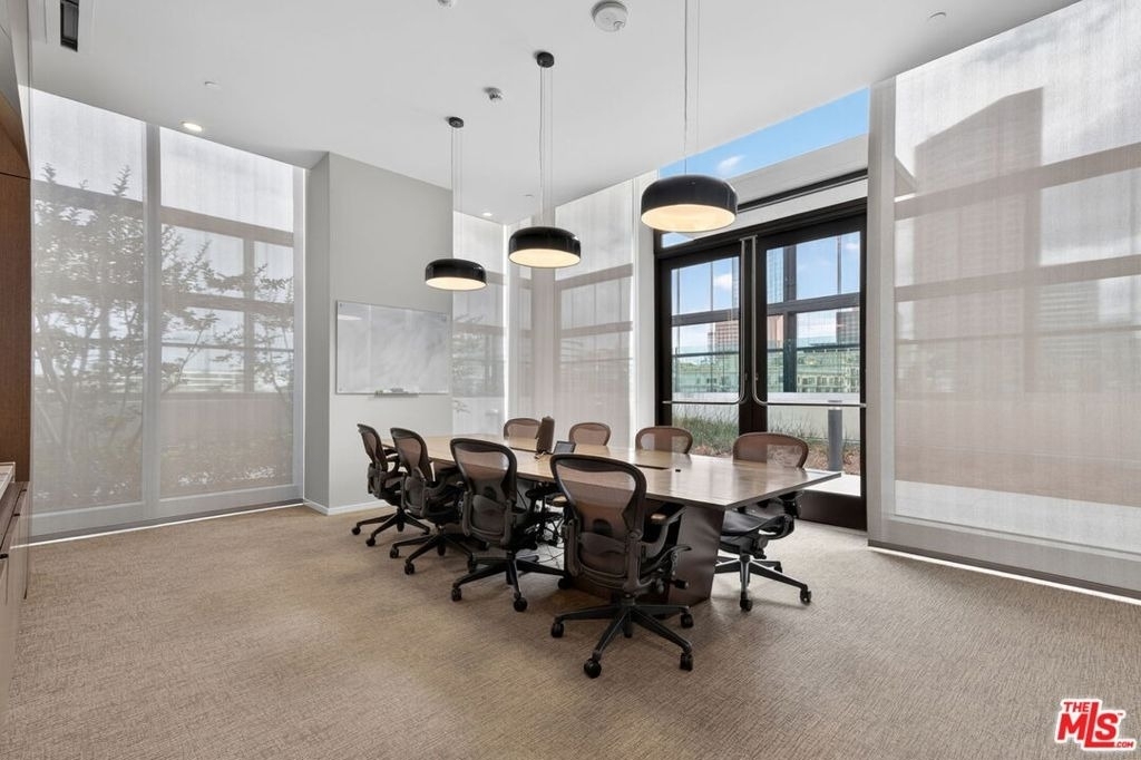 889 Francisco Street - Photo 32