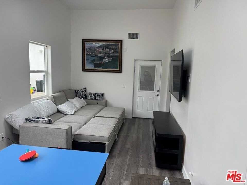 13551 Hart Street - Photo 46