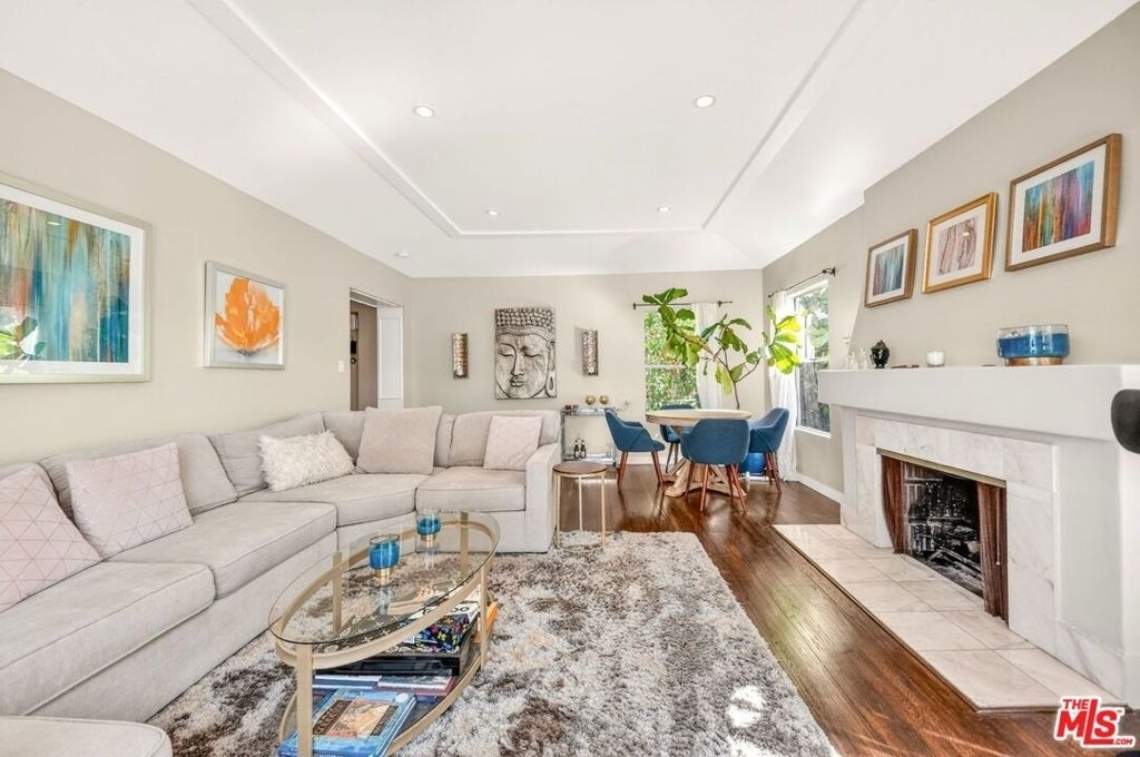 9928 Robbins Drive - Photo 3