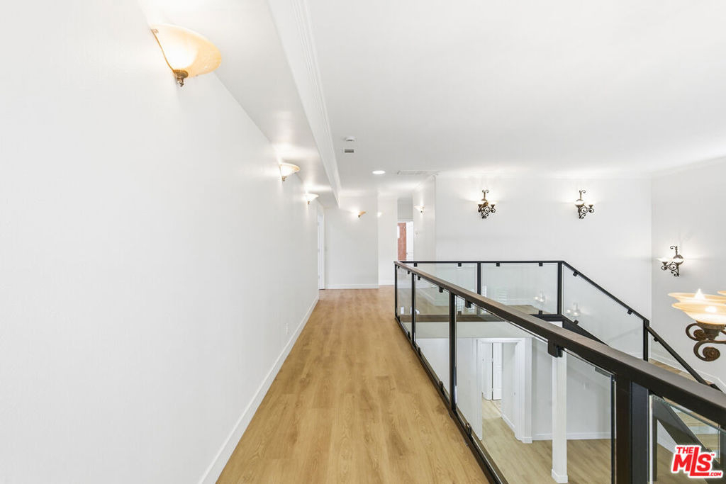 23114 Mariano Street - Photo 27