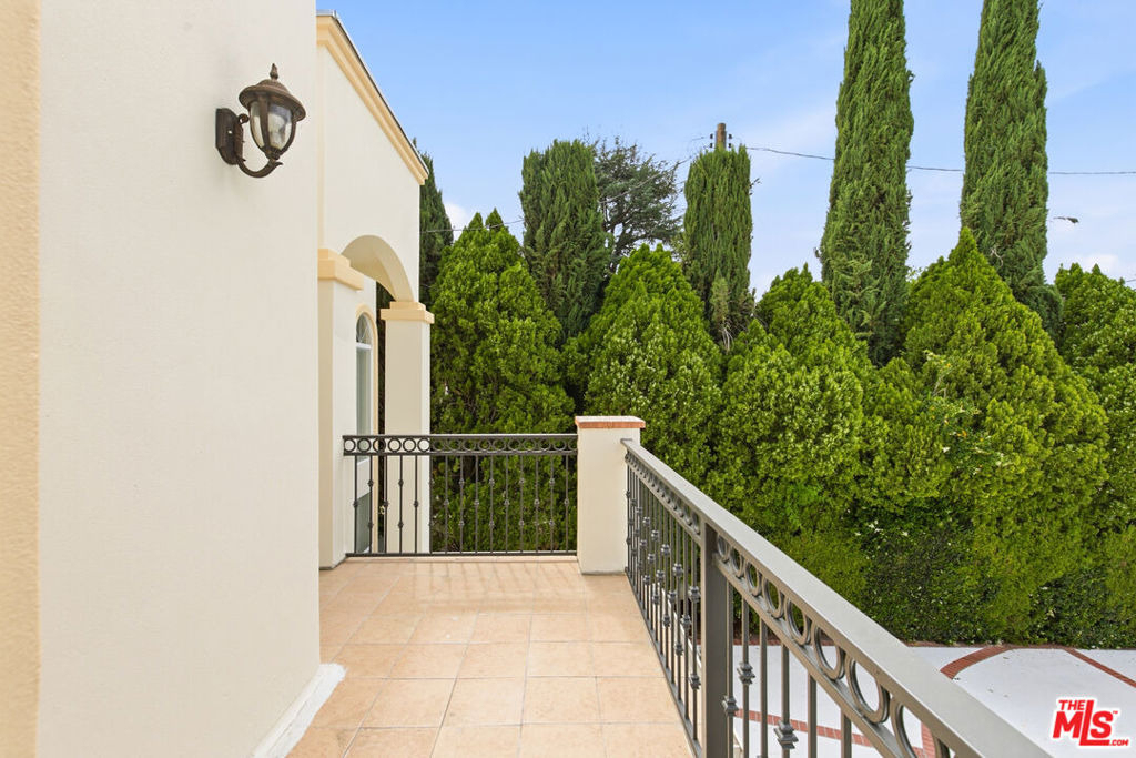 23114 Mariano Street - Photo 29