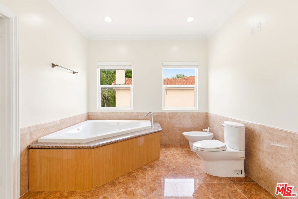 23114 Mariano Street - Photo 36