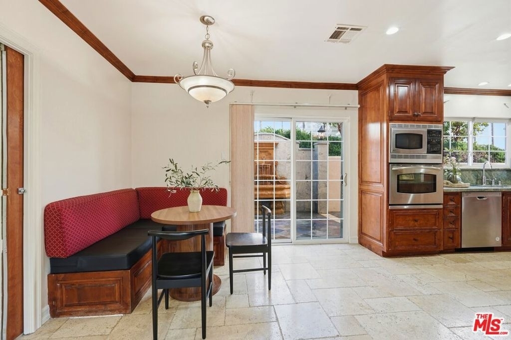 5356 Waldo Place - Photo 15
