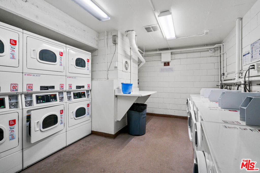 23901 Civic Center Way - Photo 34