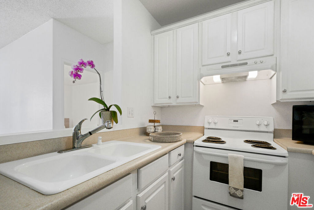 23901 Civic Center Way - Photo 1