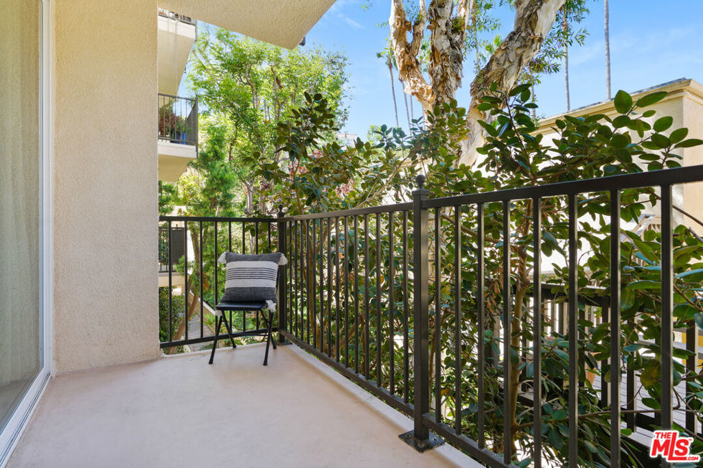 23901 Civic Center Way - Photo 4