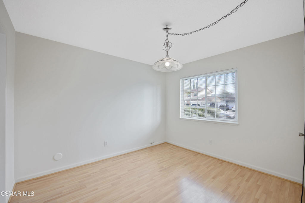 2087 Rhoda Street - Photo 12