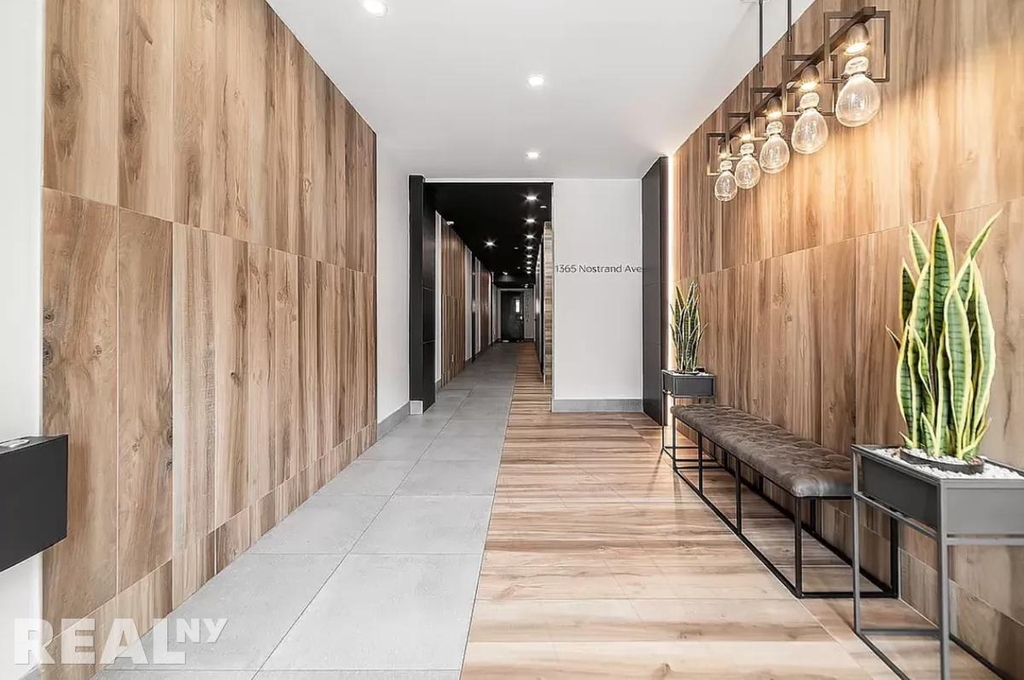 Schermerhorn Street - Photo 9