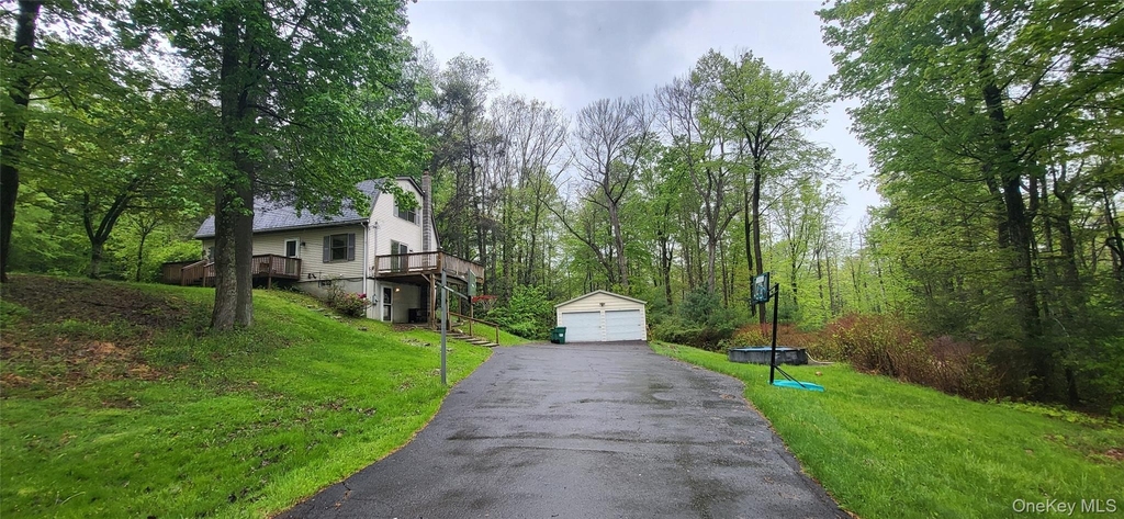45 Laurel Hollow Estate - Photo 1