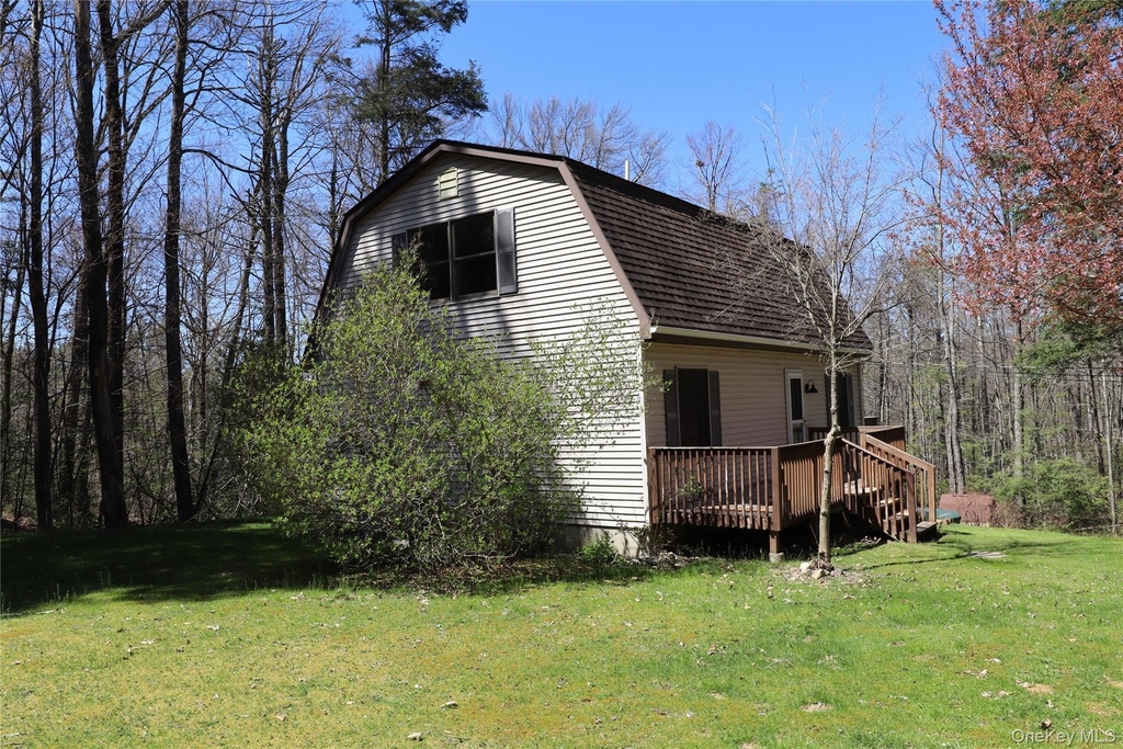 45 Laurel Hollow Estate - Photo 2
