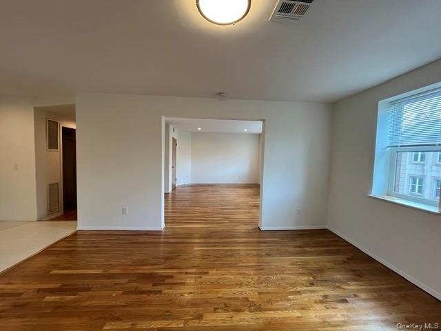 55 Main Street - Photo 4