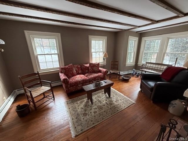 225 Christian Avenue - Photo 2