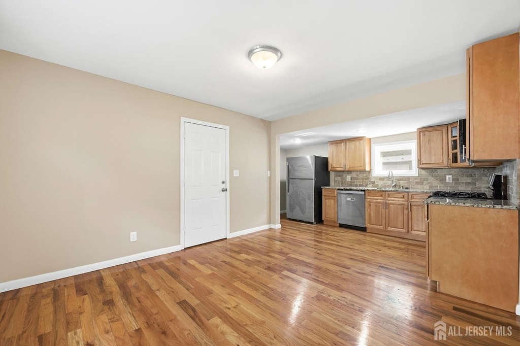 164 S Ridgewood Drive - Photo 7