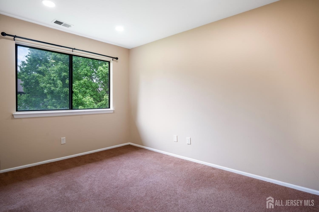 4410 Birchwood Court - Photo 11
