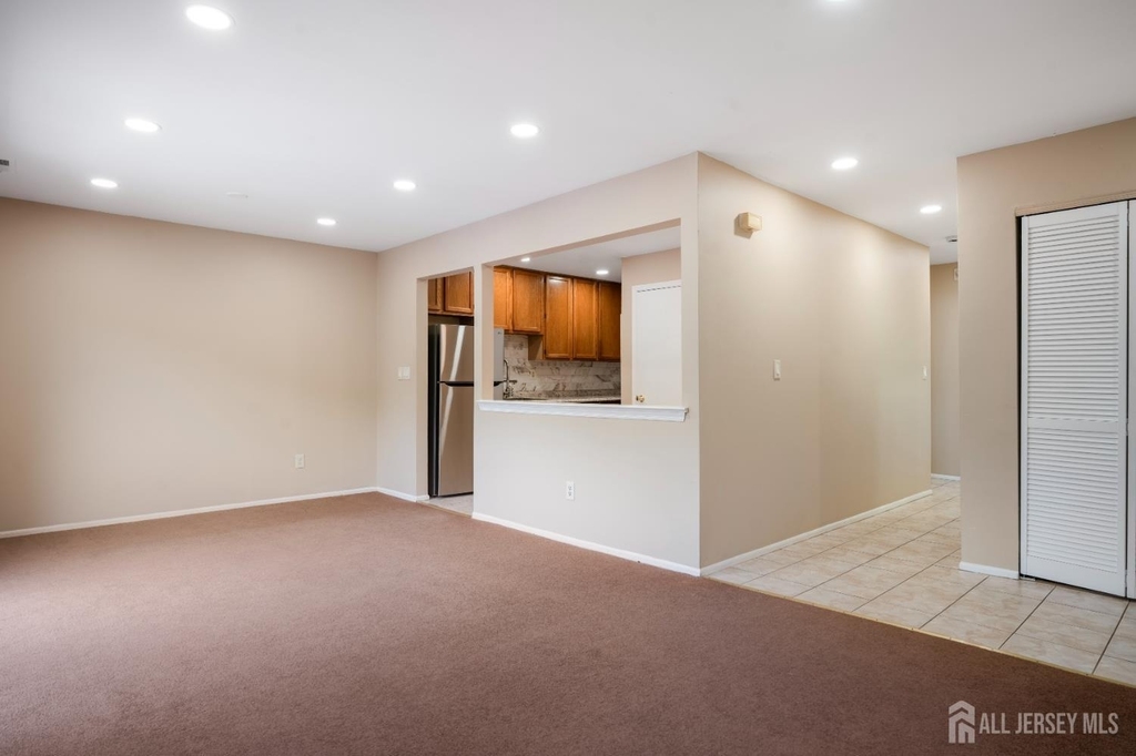 4410 Birchwood Court - Photo 2