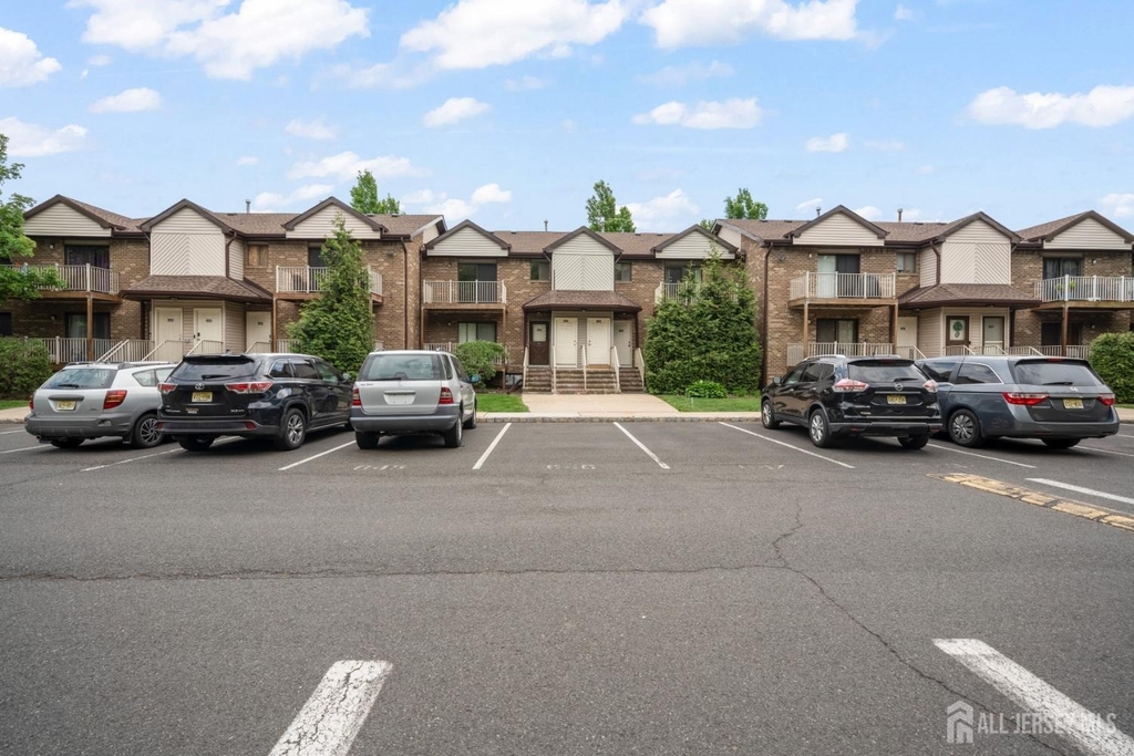 4410 Birchwood Court - Photo 15