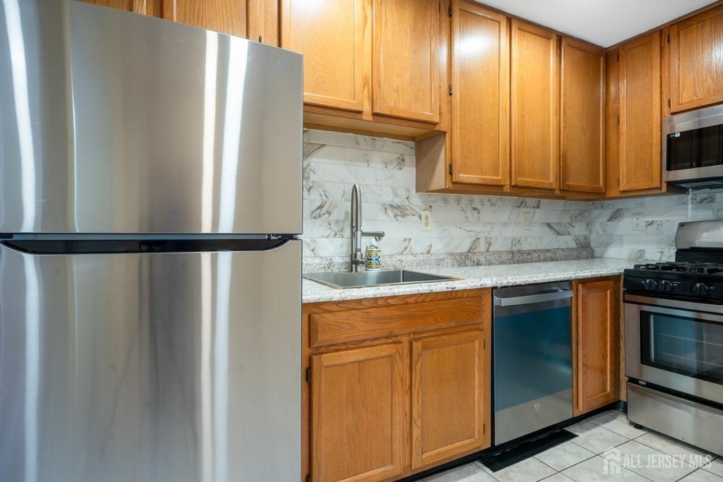 4410 Birchwood Court - Photo 7
