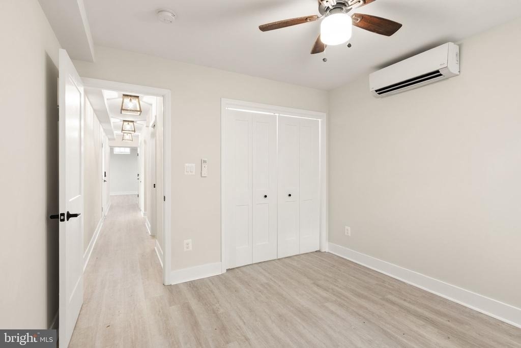 214 S Henry Street - Photo 14