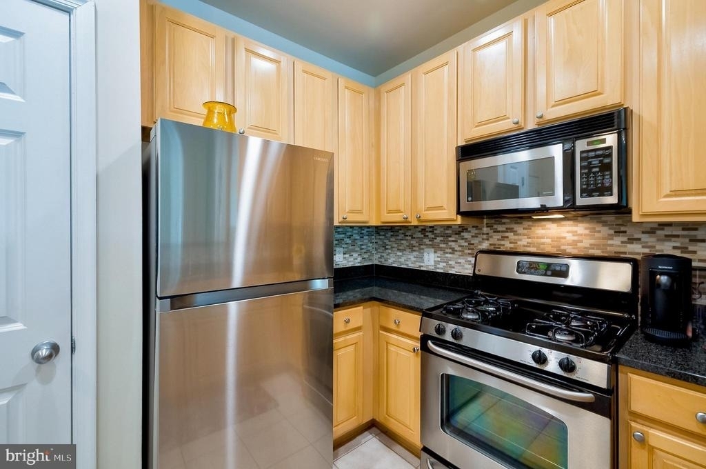 2301 25th Street S - Photo 6