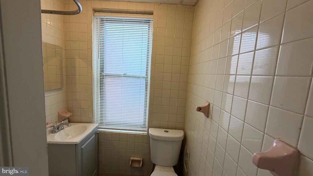 2554 N Bouvier Street - Photo 2