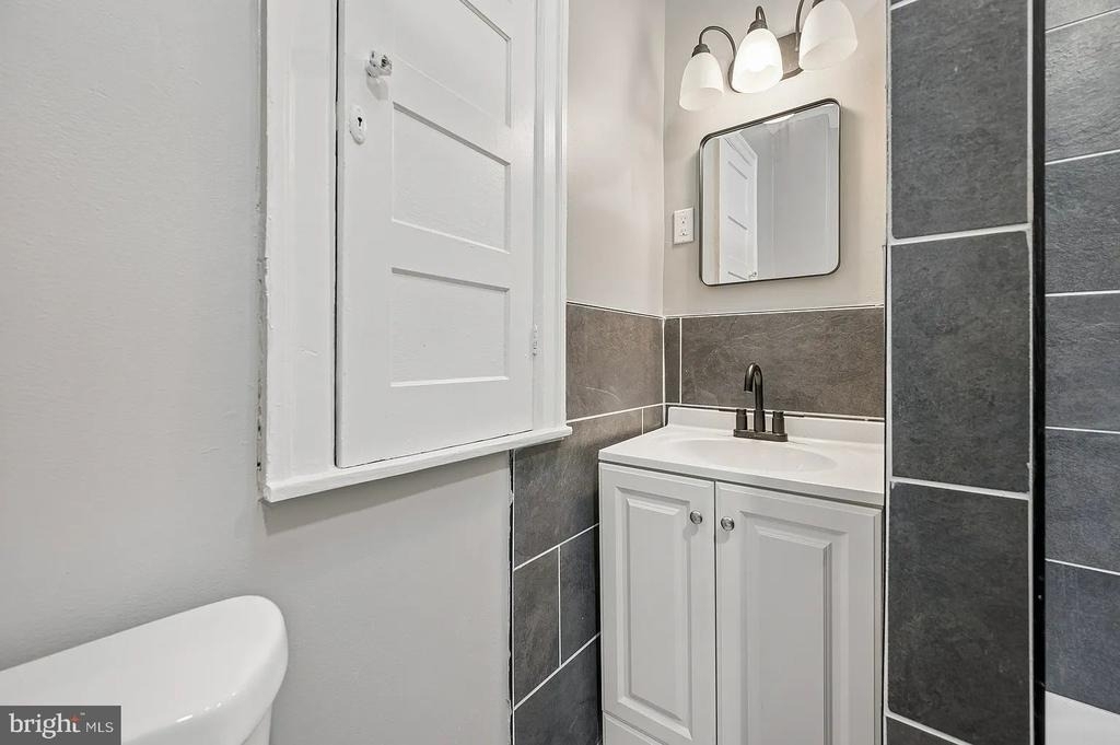 5625 Willows Avenue - Photo 4