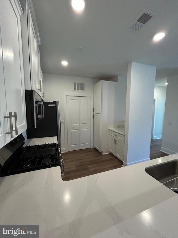 5202 Mary Ashby Way - Photo 1