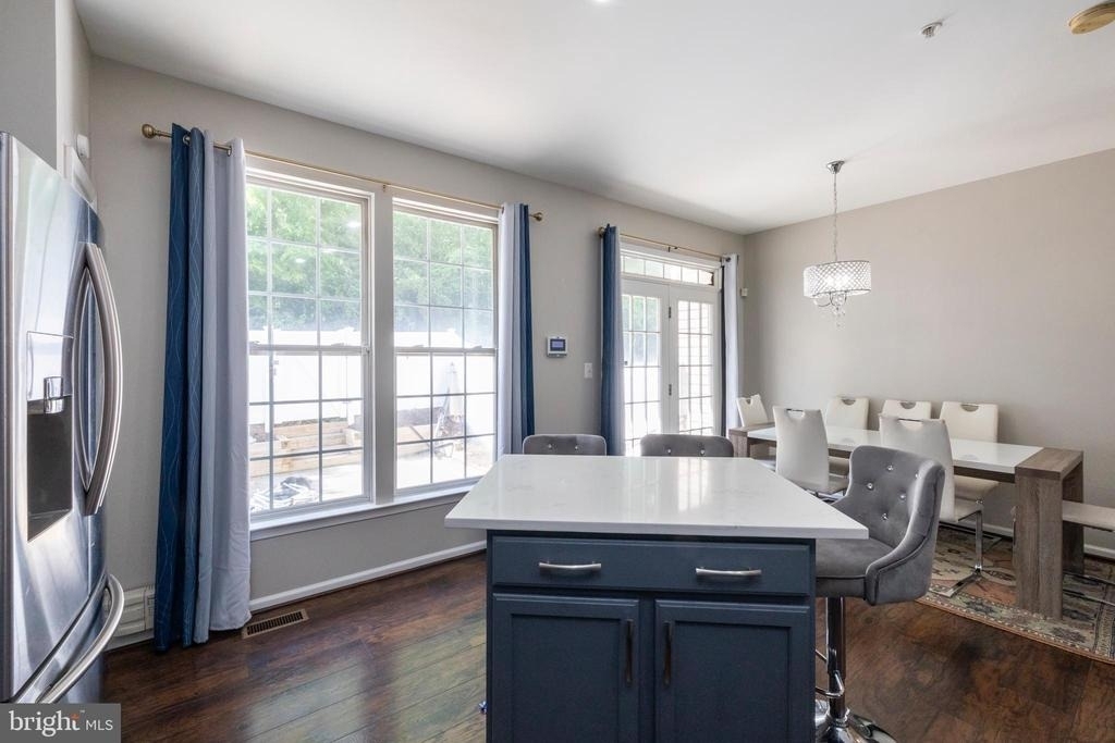4004 Meadow Trail Lane - Photo 8