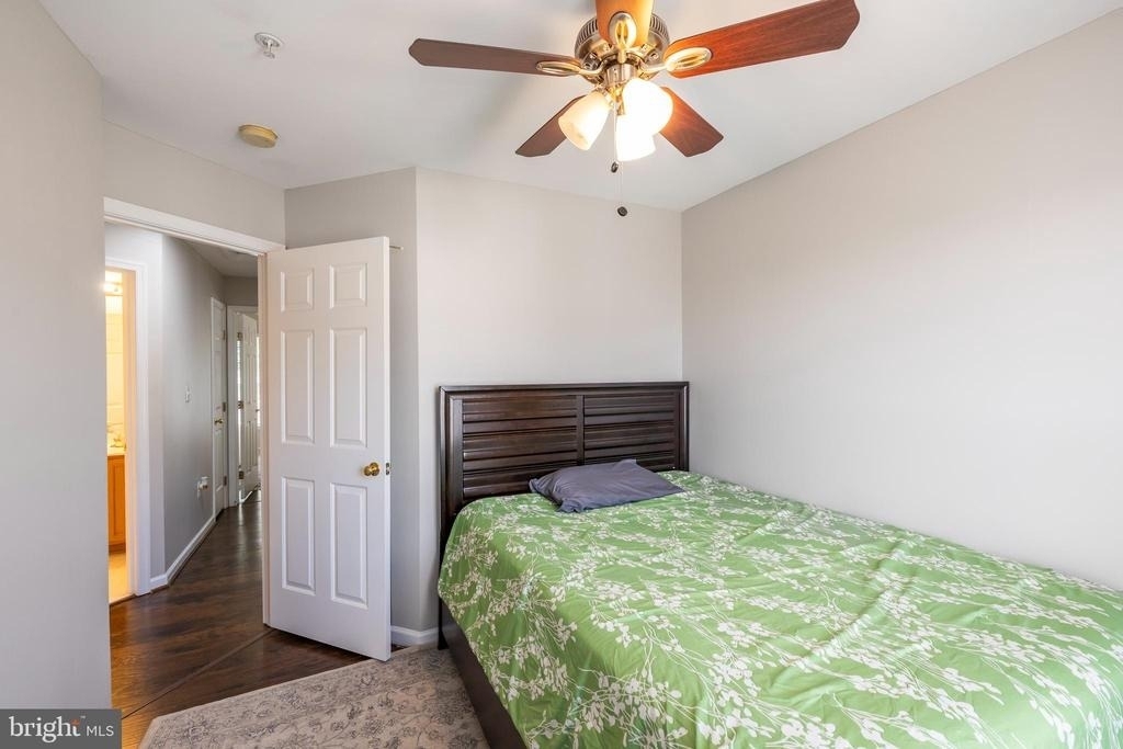 4004 Meadow Trail Lane - Photo 21
