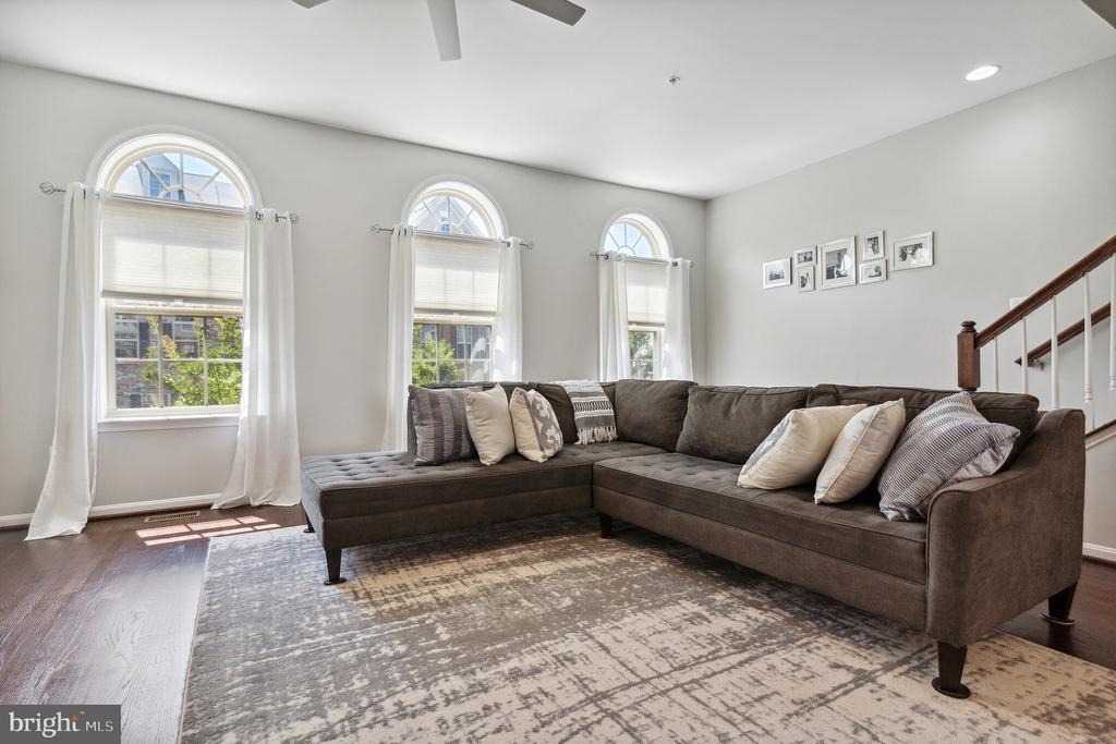 2531 Standifer Place - Photo 8