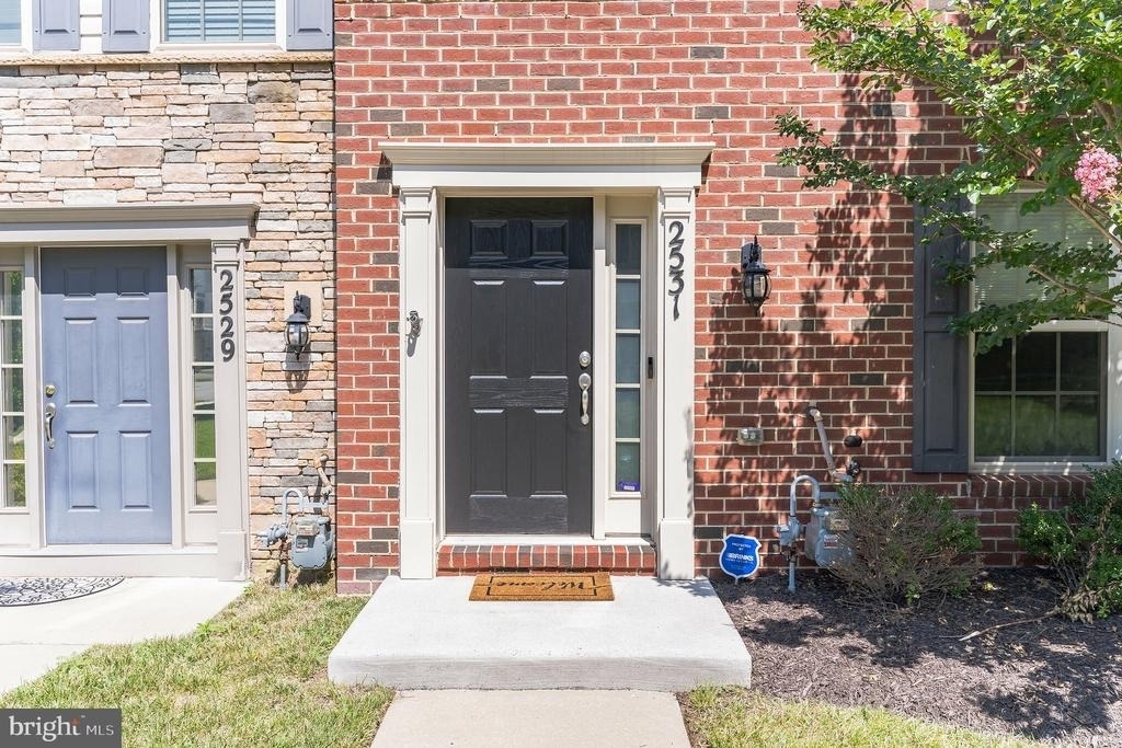 2531 Standifer Place - Photo 3