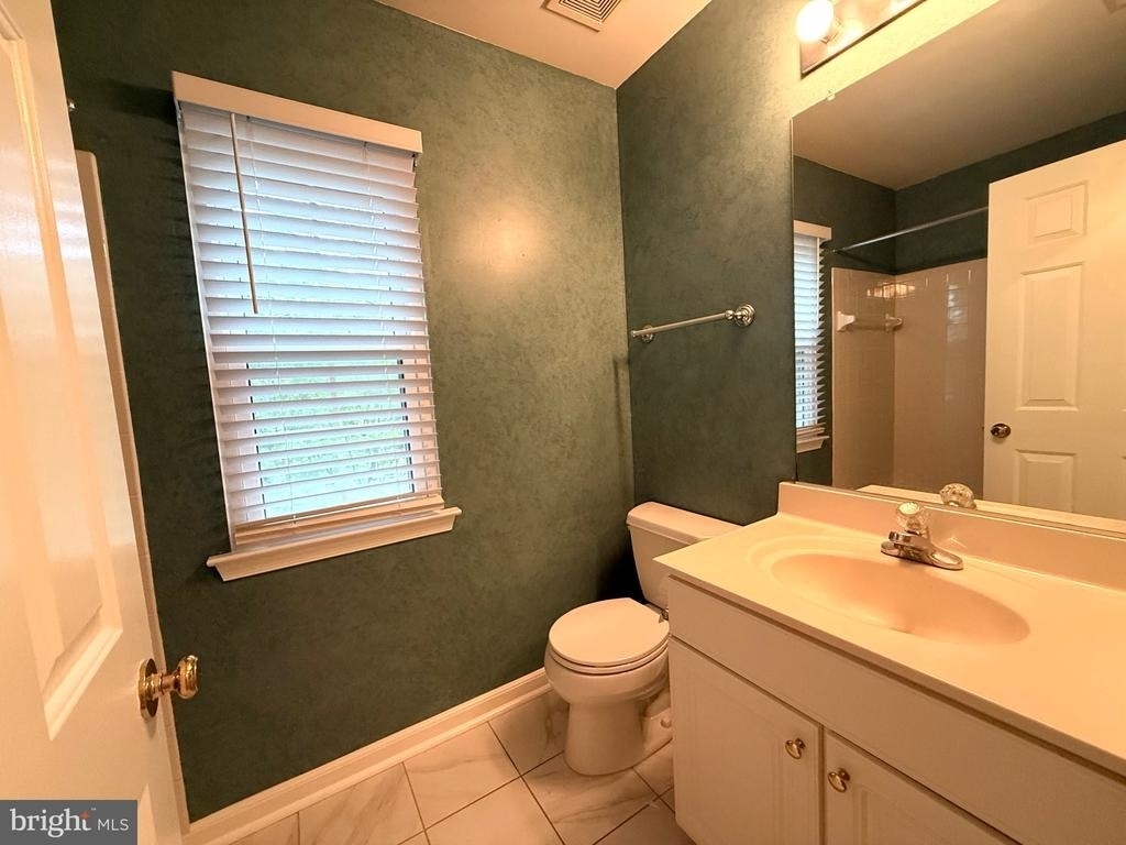 8 Diamond Hill Court - Photo 16
