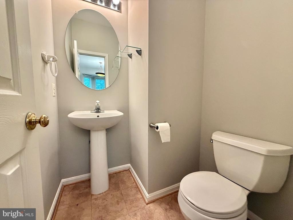 8 Diamond Hill Court - Photo 6
