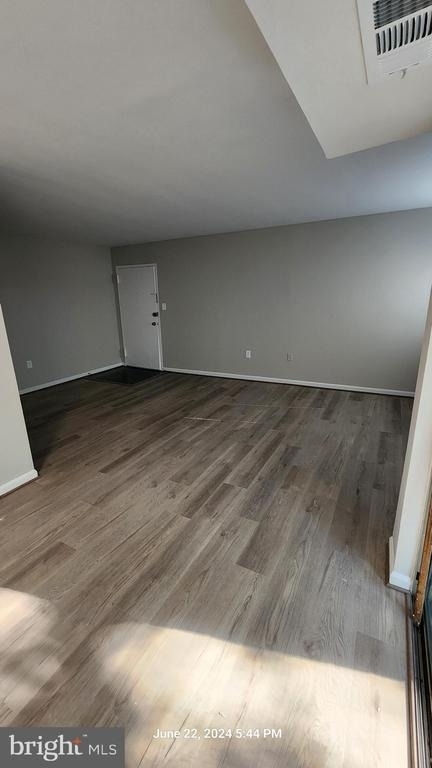 5109 Crossfield Court - Photo 3