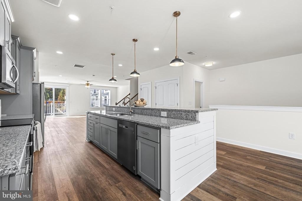 900 Gilbert Road - Photo 6