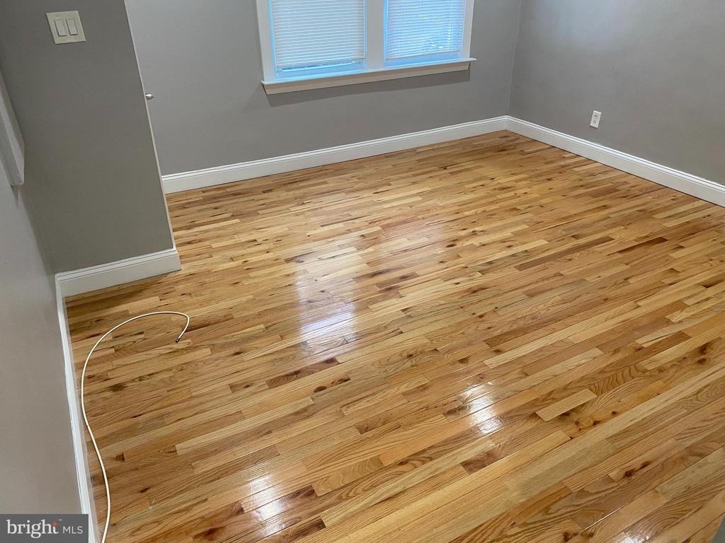 1122 Penn Street Ne - Photo 4