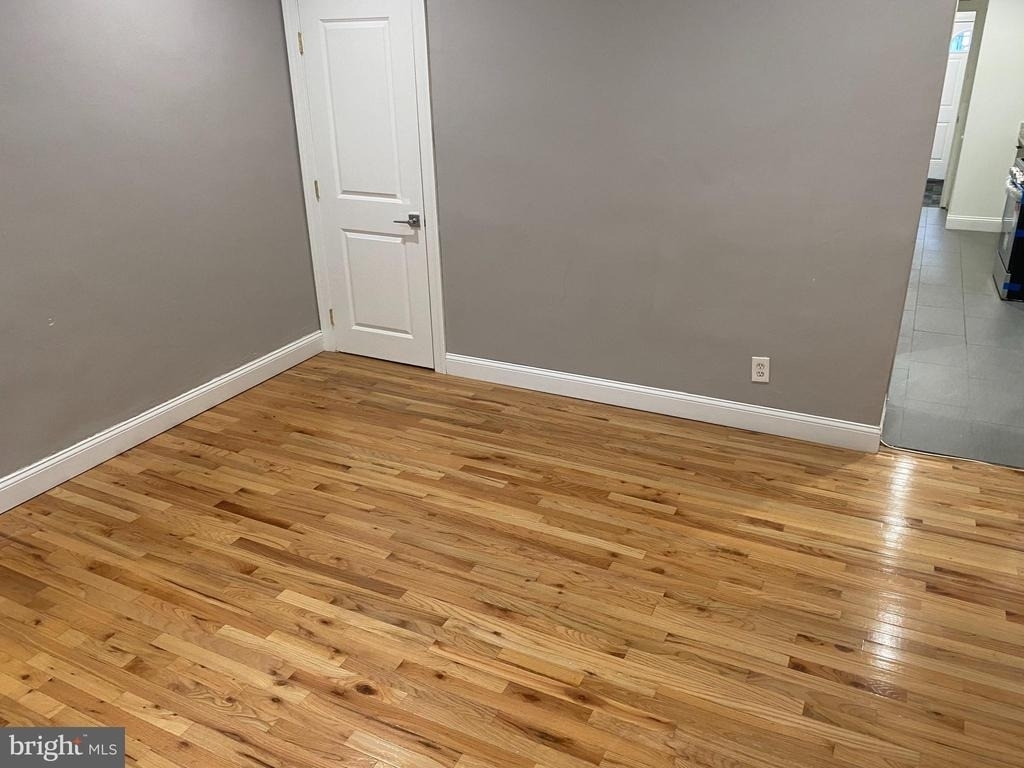 1122 Penn Street Ne - Photo 5