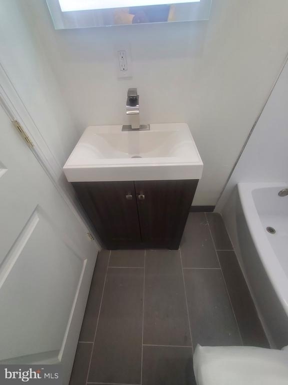 1122 Penn Street Ne - Photo 15