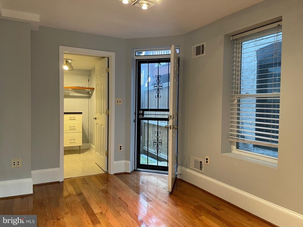 449 New Jersey Avenue Se - Photo 14