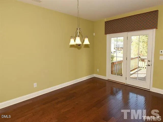 438 Berry Chase Way - Photo 3