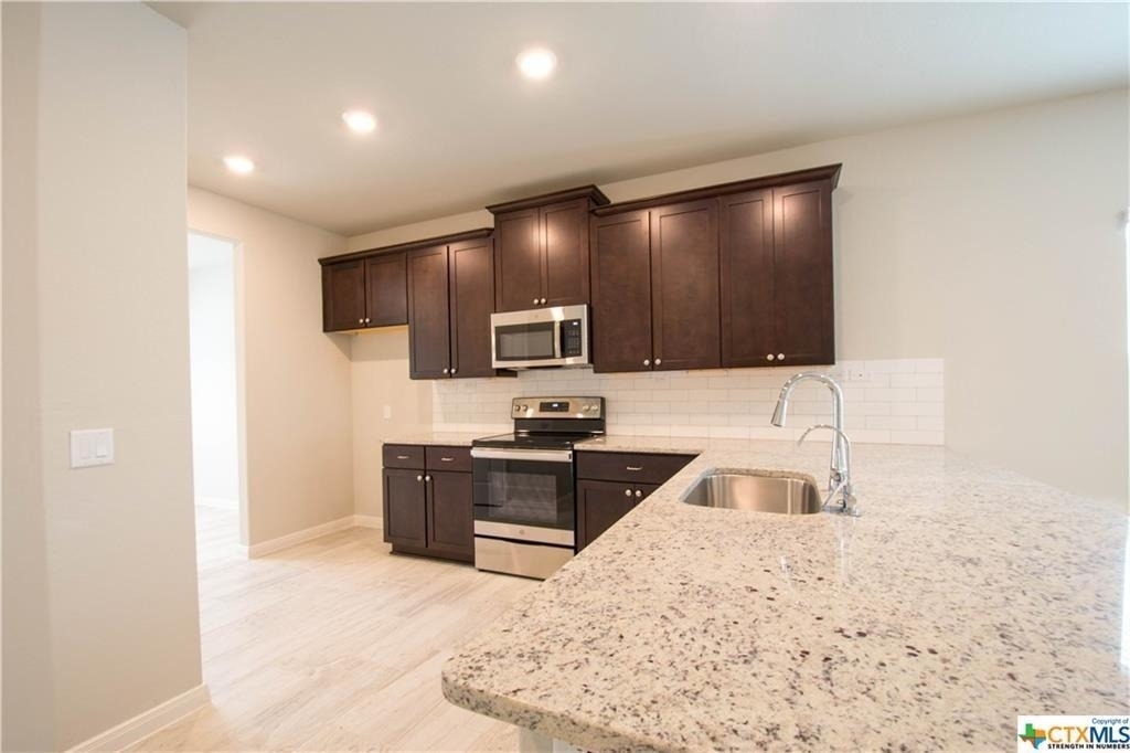 2819 Wheatfield Way - Photo 5