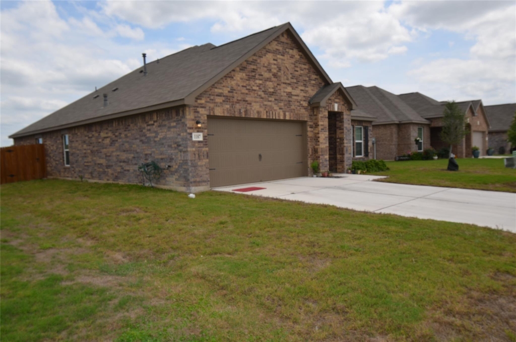 1187 Amy Dr - Photo 5